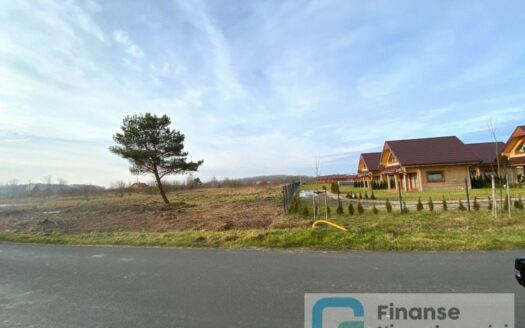 Działka budowlana nad jeziorem i blisko morza, Jezierzany