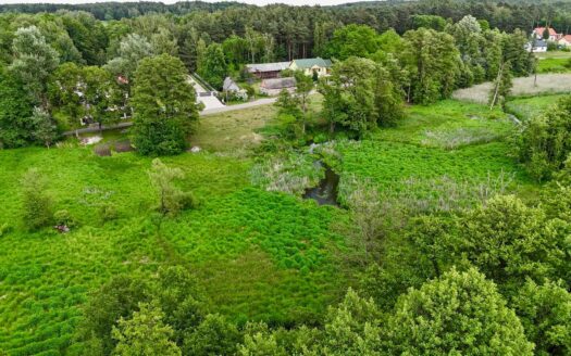 Wyjątkowa działka budowlana z dojściem do rzeki – 2842 m²