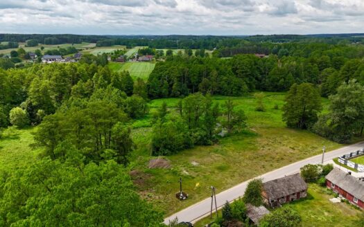 Wyjątkowa działka budowlana z dojściem do rzeki – 2842 m²