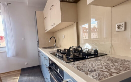 🏡 Komfortowe mieszkanie 37 m² z balkonem, windą i komórką lokatorską | Rawa Mazowiecka | ul. Batorego