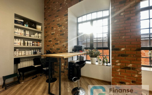 Na sprzedaż dochodowy salon kosmetyczny z lokalem na własność – 180 m² | Łódź