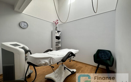 Na sprzedaż dochodowy salon kosmetyczny z lokalem na własność – 180 m² | Łódź