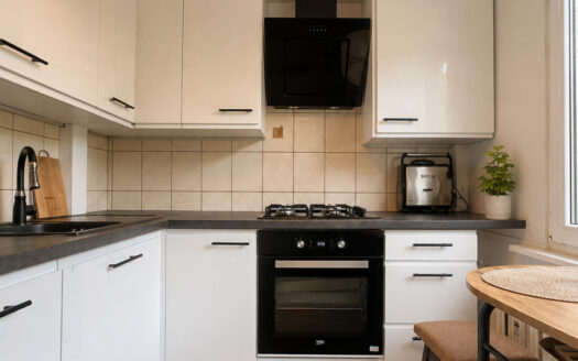 🏡 2-pokojowe mieszkanie po remoncie | 48,16 m² | Parter | Balkon | Ogródek | Piwnica | Rawa Mazowiecka, ul. Jana III Sobieskiego