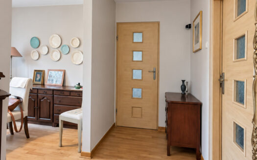 🏡 PRZESTRONNE MIESZKANIE 60 M² NA PARTERZE | BALKON Z PRZESUWNĄ ZABUDOWĄ | RAWA MAZOWIECKA